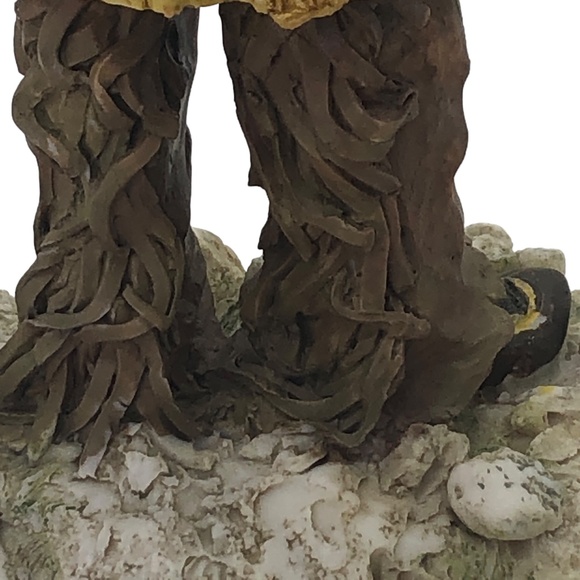 Native American Indian Figurine Sculpture Holding Spear - Picture 8 of 12